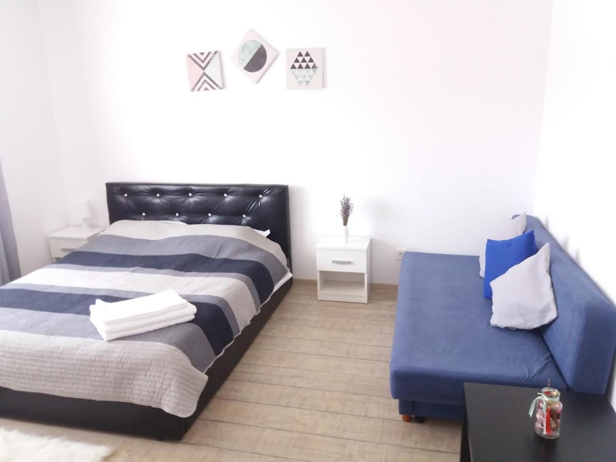 דירות Cazare Apartament Rasnov מראה חיצוני תמונה
