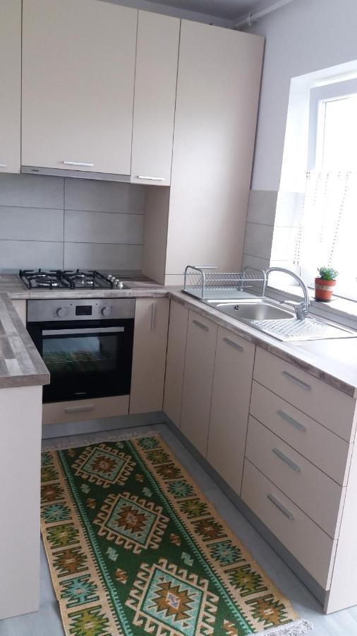 דירות Cazare Apartament Rasnov מראה חיצוני תמונה