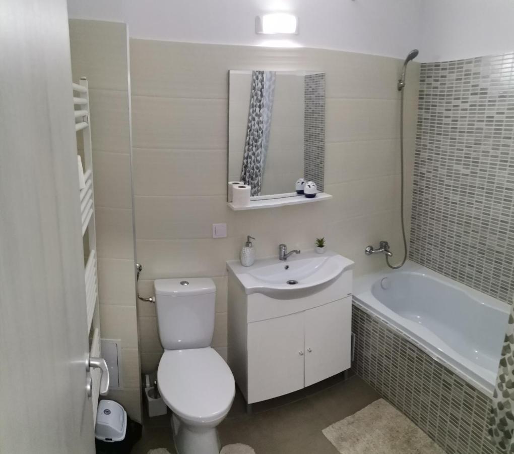 דירות Cazare Apartament Rasnov מראה חיצוני תמונה