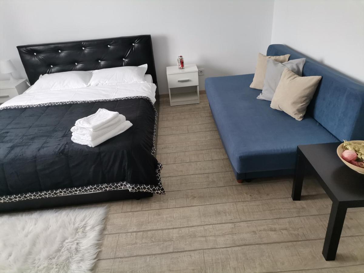 דירות Cazare Apartament Rasnov מראה חיצוני תמונה